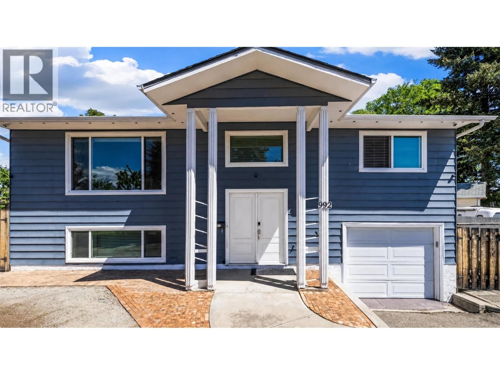 Property Photo: 992 Grenfell Court BC V1Y 8C5