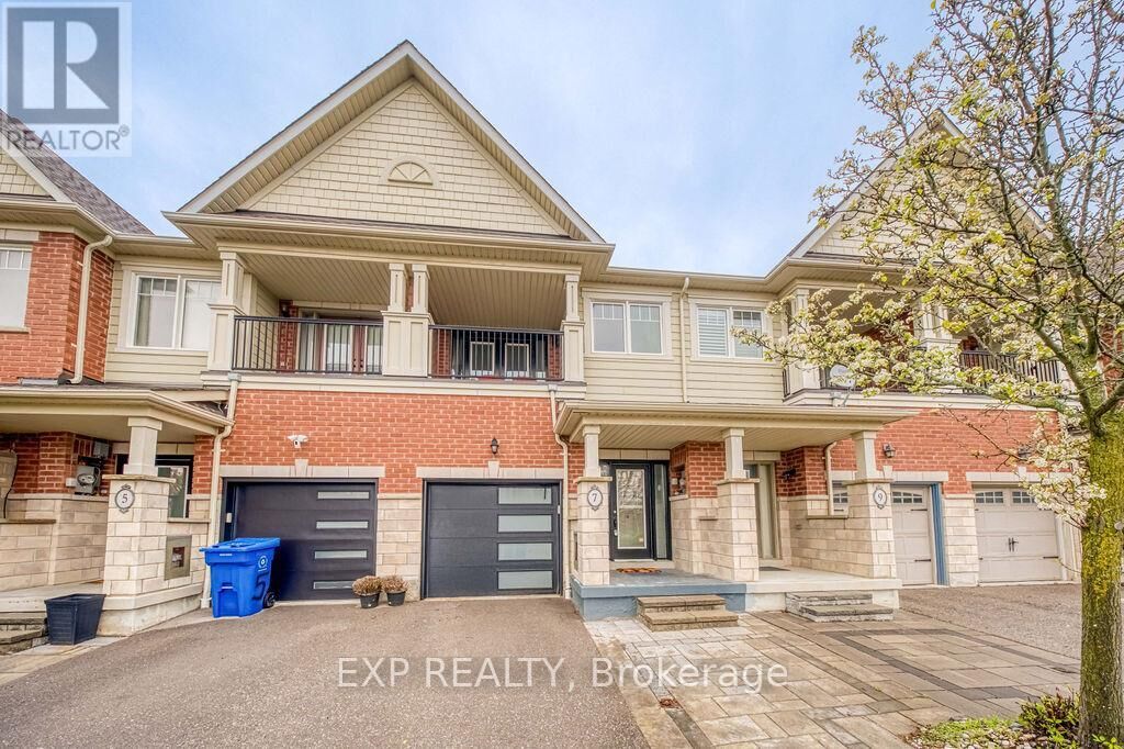 Property Photo: 7 Northwest Passage ON L4A 0T2
