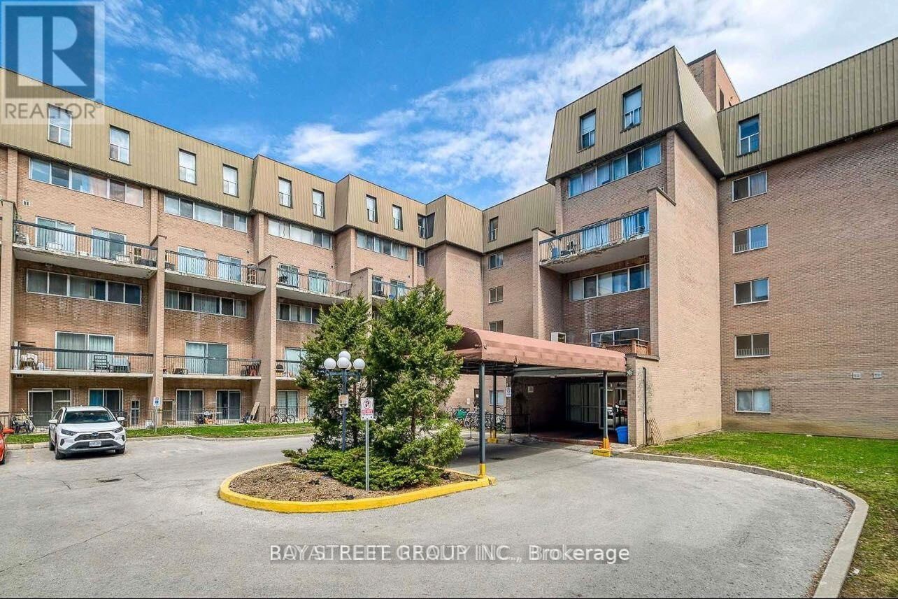 Property Photo:  165 Cherokee Boulevard 168  ON M2J 4T7 