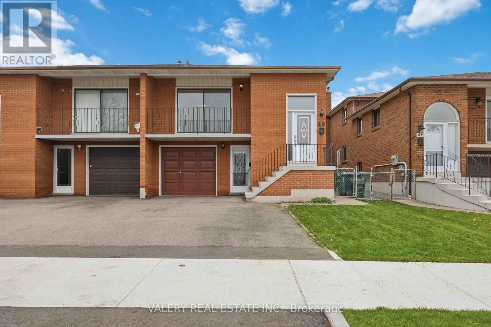 Property Photo:  49 Sentinel Road B - Lower  ON M3J 3E4 
