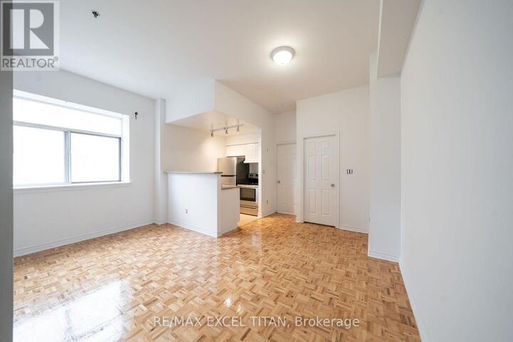 Property Photo:  1407 Dupont Street 509  ON M6H 2B1 