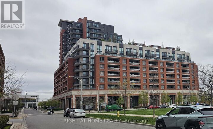 Property Photo:  3091 Dufferin Street  ON M6A 0C4 