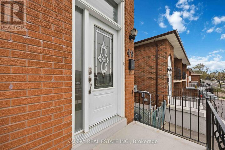 Property Photo:  49 Sentinel Road A - Upper  ON M3J 3E4 
