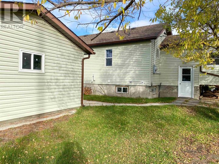 Photo de la propriété:  11 Pugsley St  ON P0V 2M0 