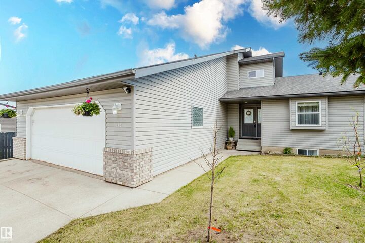 Photo de la propriété:  115 West Liberty Crescent  AB T0C 1Z0 