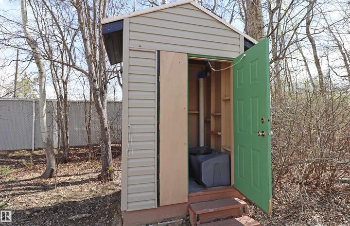 Property Photo:  53102 Rge Rd 40 311  AB T0E 2K0 