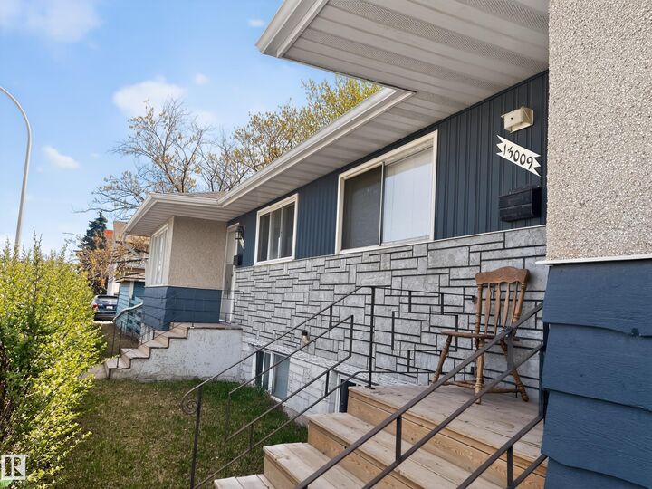 Property Photo:  13007 / 13009 111 Avenue NW  AB T5M 2N8 