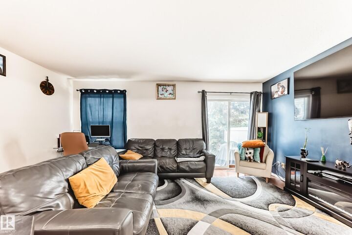 Property Photo:  150 Edwards Street SW 38  AB T6X 1M4 