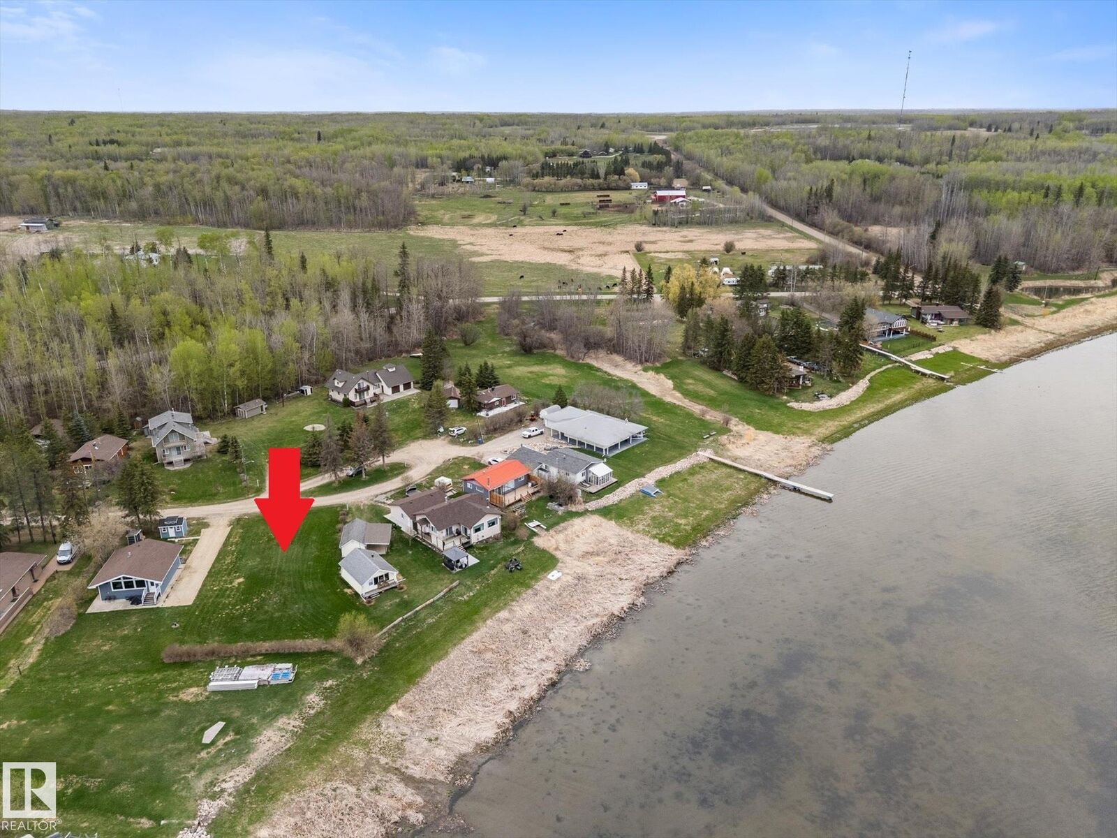 Property Photo:  209 2 Street Ross Haven  AB T0E 1A0 