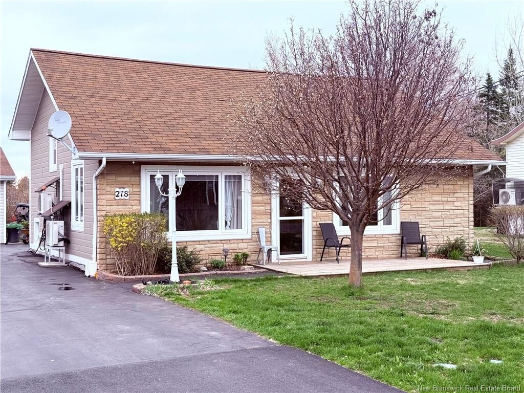 Property Photo:  218 Rue Gagnon  NB E8K 1V3 
