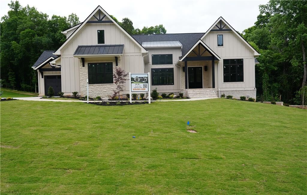 Property Photo: 2468 NE Rockbridge Road NW GA 30012