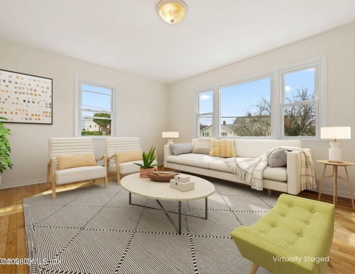 Property Photo:  2 Grange Street 2  CT 06830 