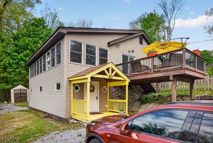 Property Photo:  1052 Lakeside Dr East  NJ 07422 