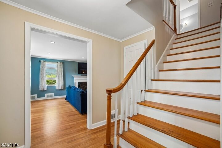 Property Photo:  22 Homestead Ter  NJ 07076 