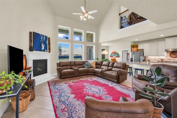 Property Photo: 401 Bentwood Way TX 77531