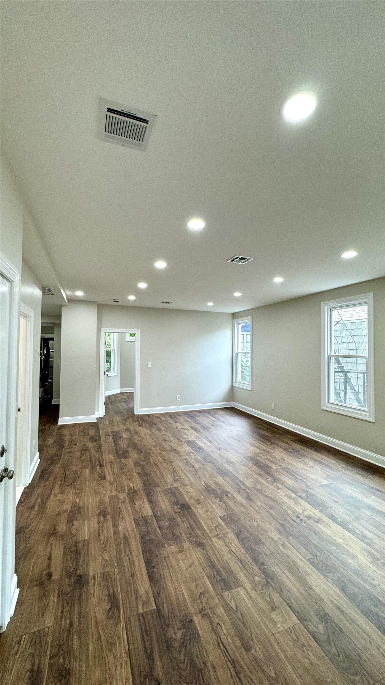 Property Photo:  118 Parkview Terrace 2  NJ 07086 