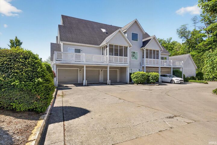 Property Photo:  1354 S College Mall Road  IN 47401 