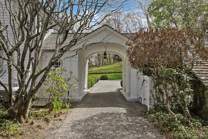 Property Photo:  213 Baldwin Road  NY 10549 