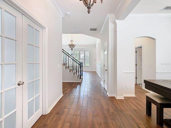 Property Photo:  307 Norfolk Street  FL 34747 