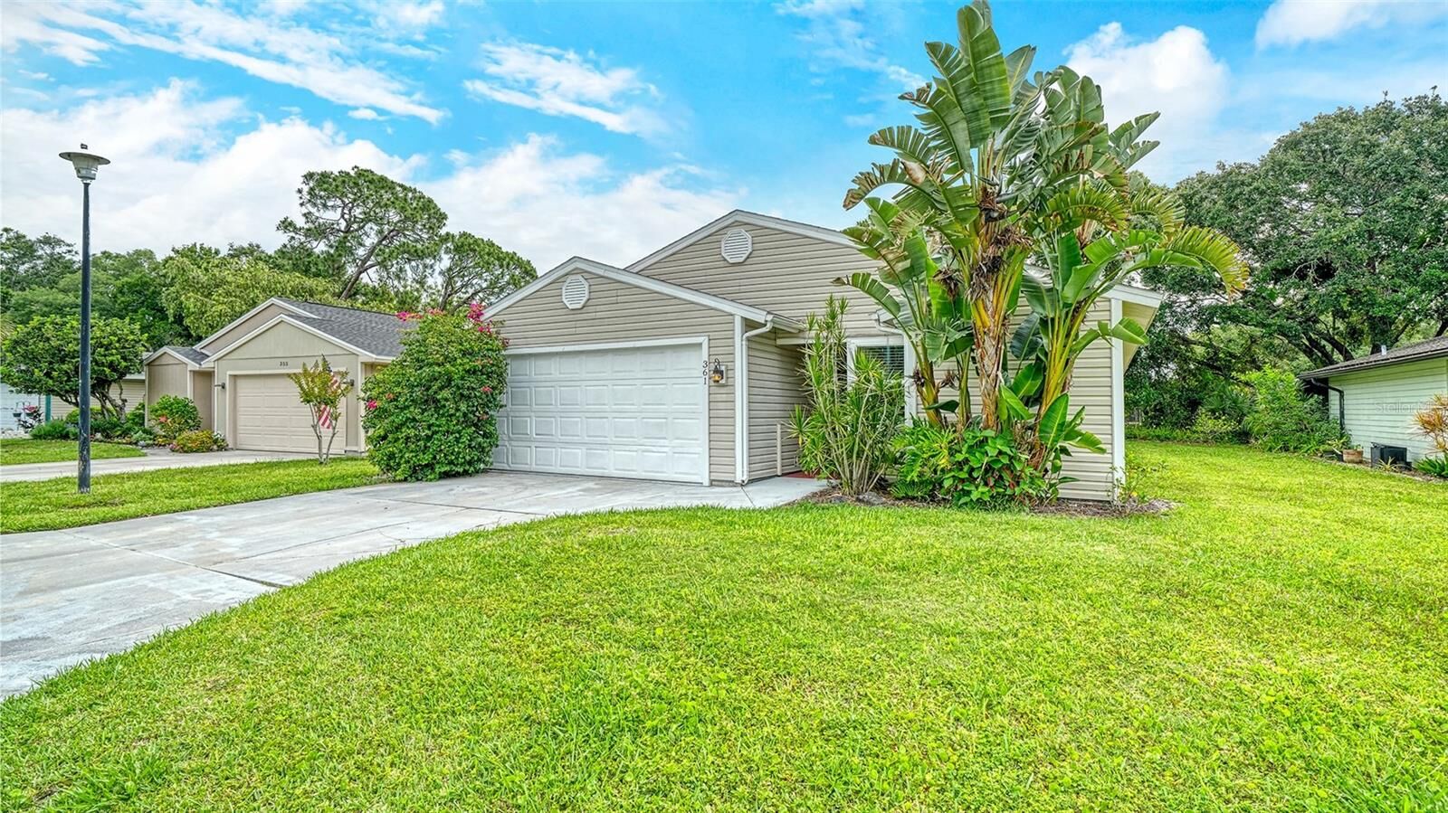 Property Photo:  361 Bearded Oaks Circle  FL 34232 