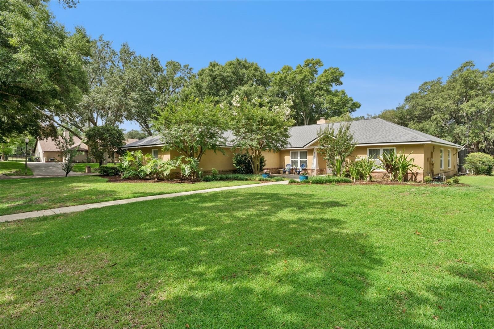 Property Photo:  4418 Willow Shade Court  FL 32835 