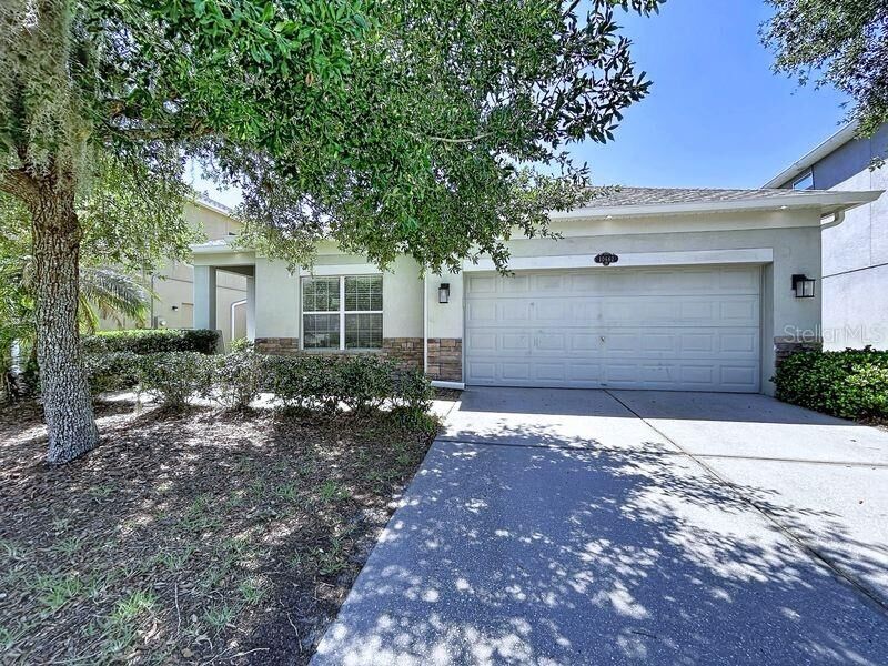 Property Photo: 10662 Pictorial Park Drive FL 33647