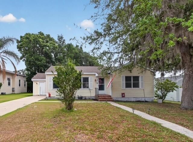 Property Photo: 406 S 12th Street FL 34748
