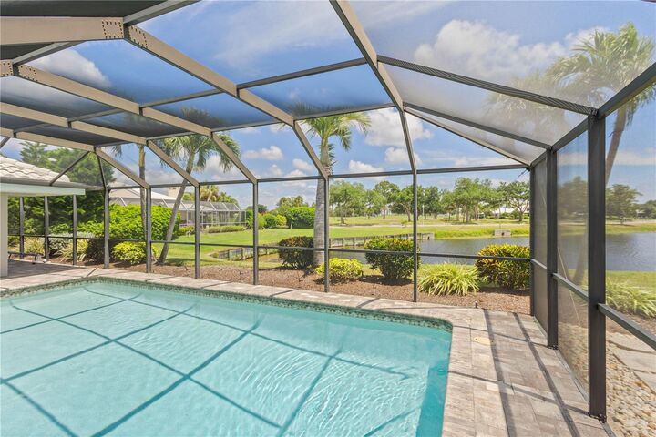 Property Photo: 622 Paget Court FL 34293