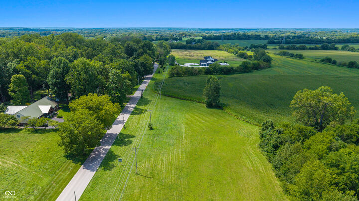 Property Photo: 6050 W Smokey Row Road IN 46143