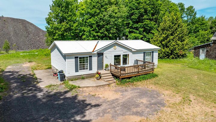 Property Photo:  15576 2nd Street  MI 49955 