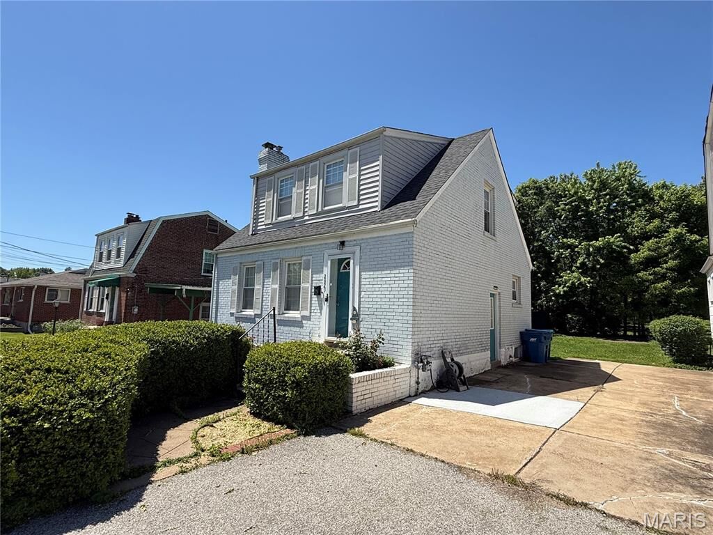 Property Photo:  2623 Sims Avenue  MO 63114 