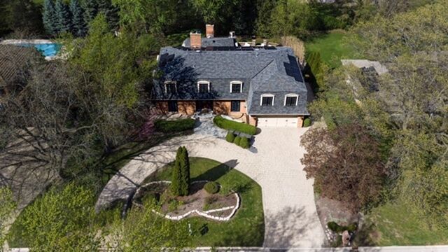 Property Photo:  39 Mockingbird Lane  IL 60523 