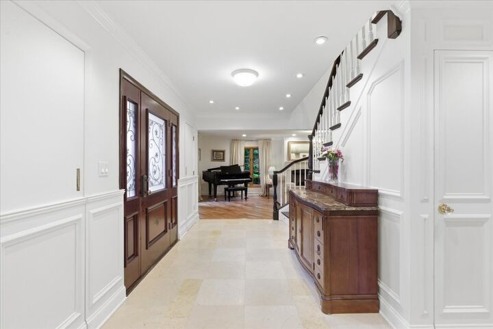 Property Photo:  39 Mockingbird Lane  IL 60523 
