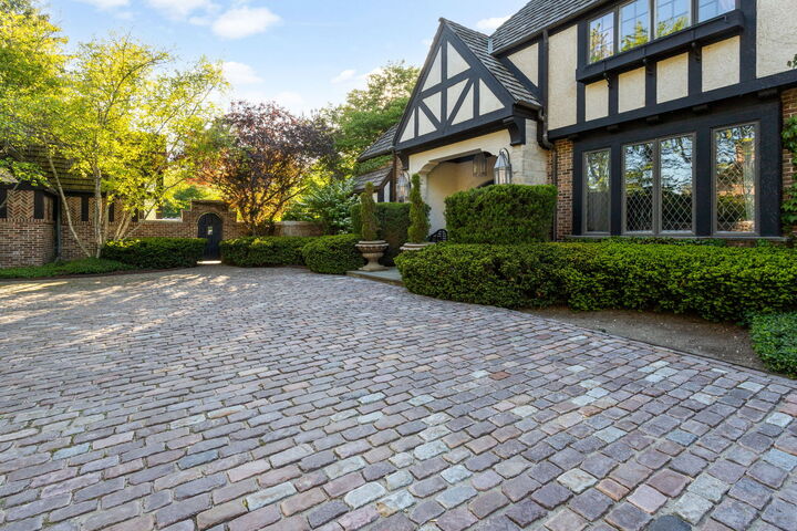 Property Photo: 1490 Lake Road IL 60045