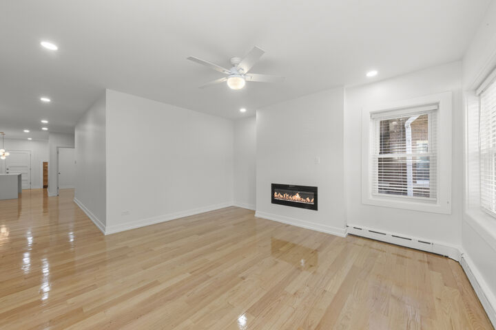 Property Photo: 5359 W Potomac Avenue IL 60651