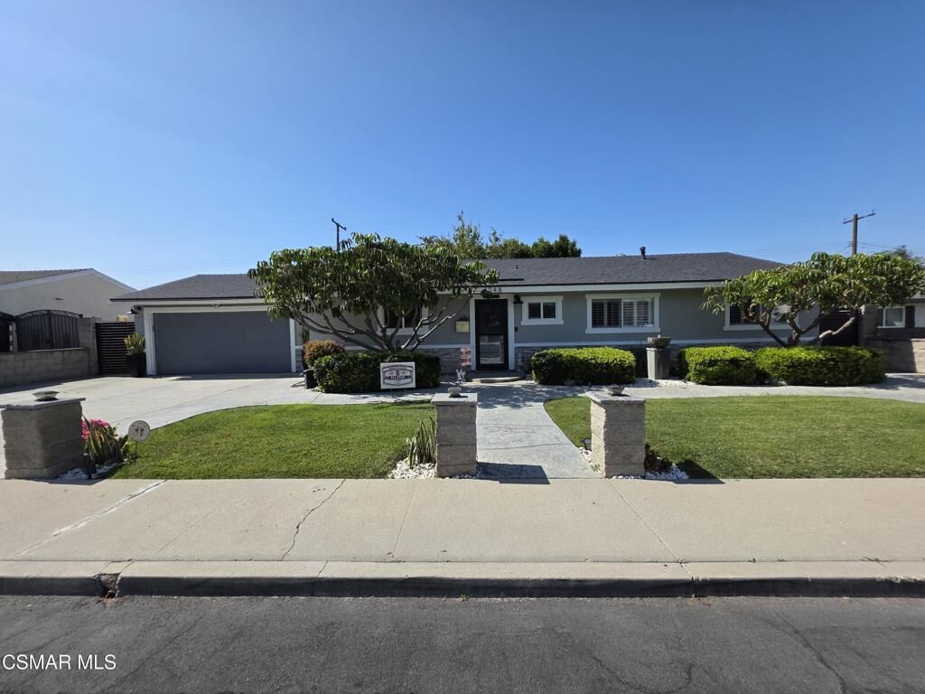Property Photo:  1748 Ahart Street  CA 93065 