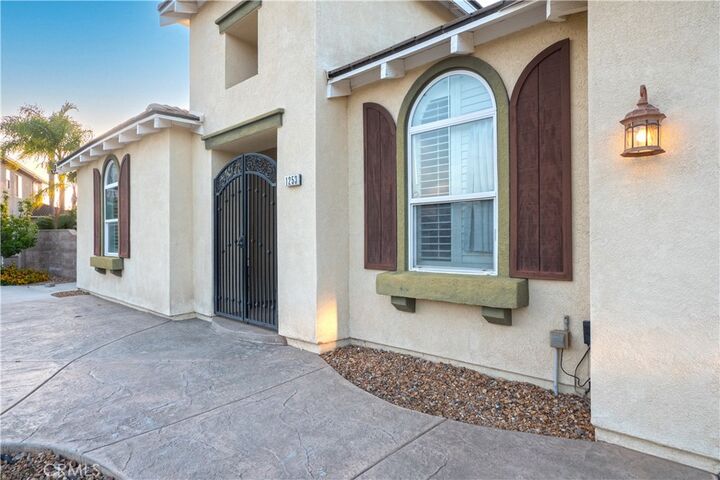 Property Photo:  1253 Viento Court  CA 92508 