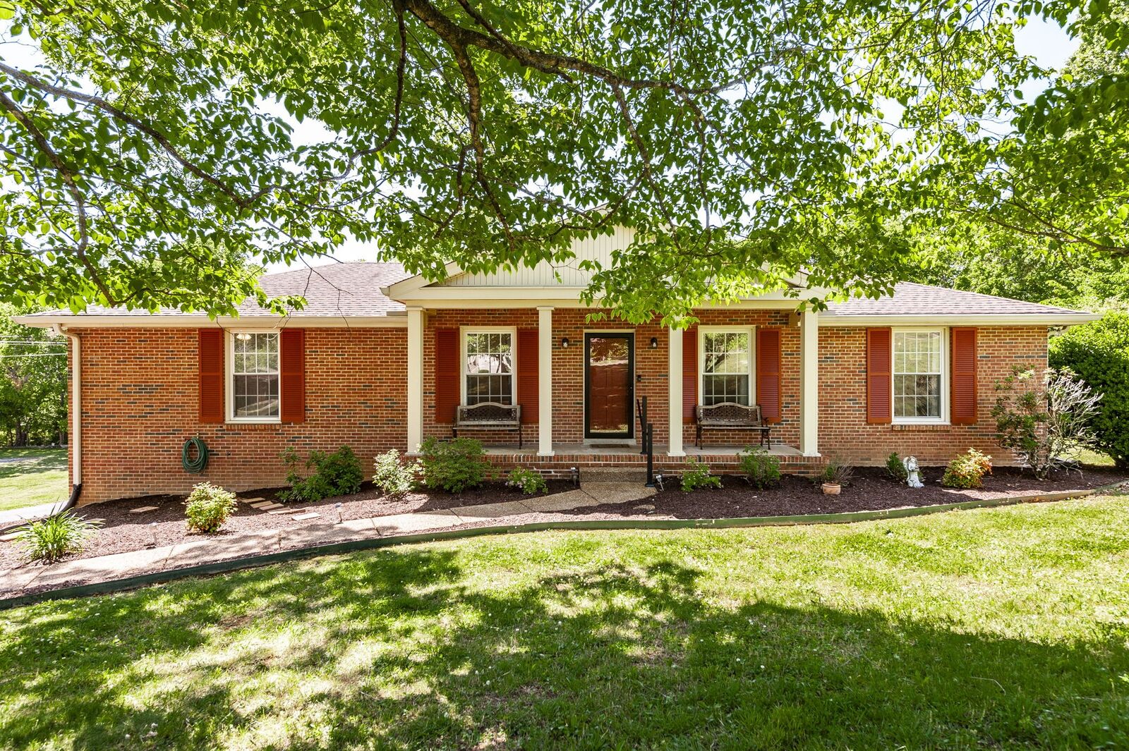 Property Photo: 131 Honeysuckle Dr TN 37075