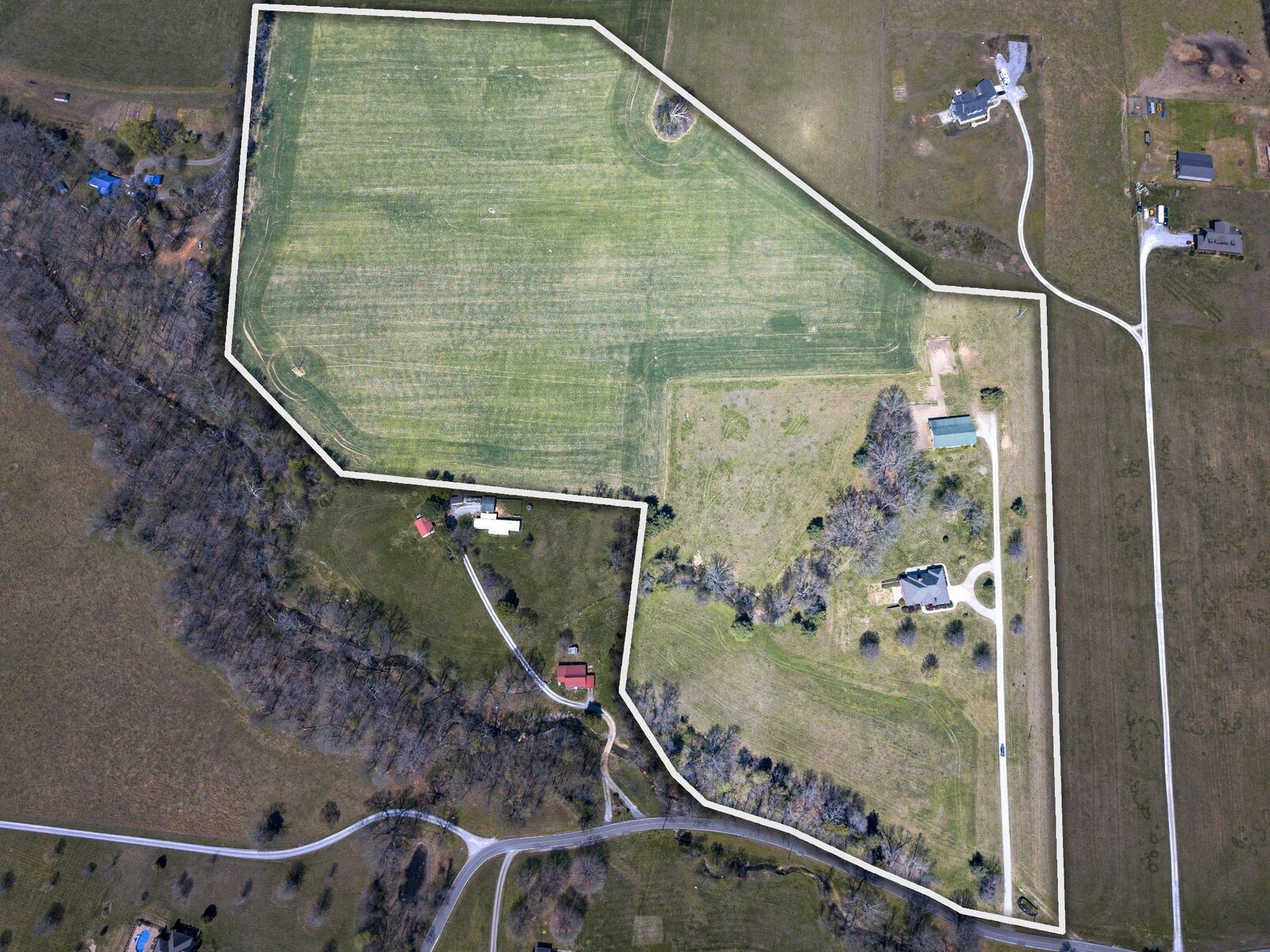Property Photo:  5144 Drake Rd  TN 37032 