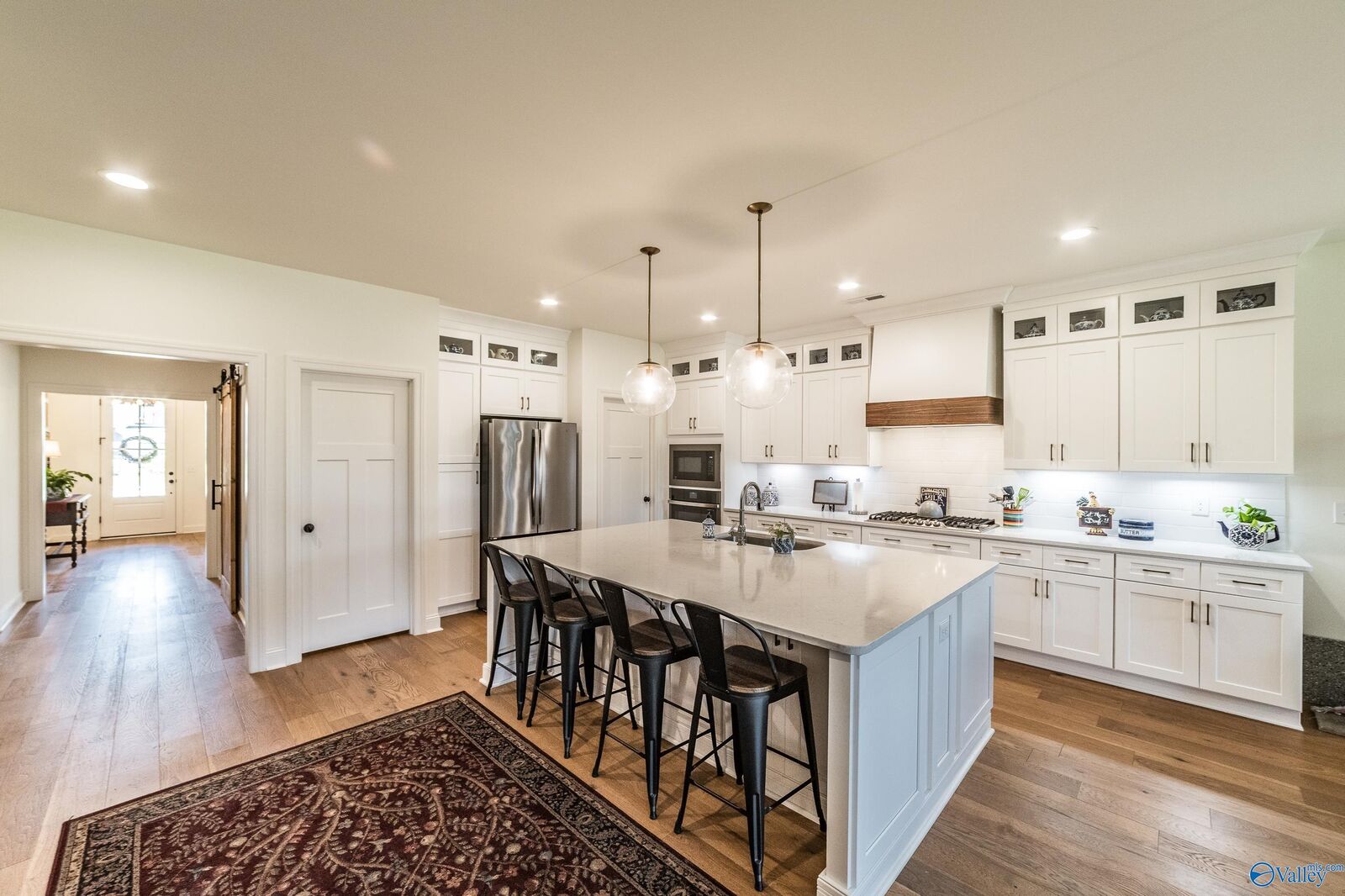Property Photo:  13 Farmhouse Way  AL 35803 