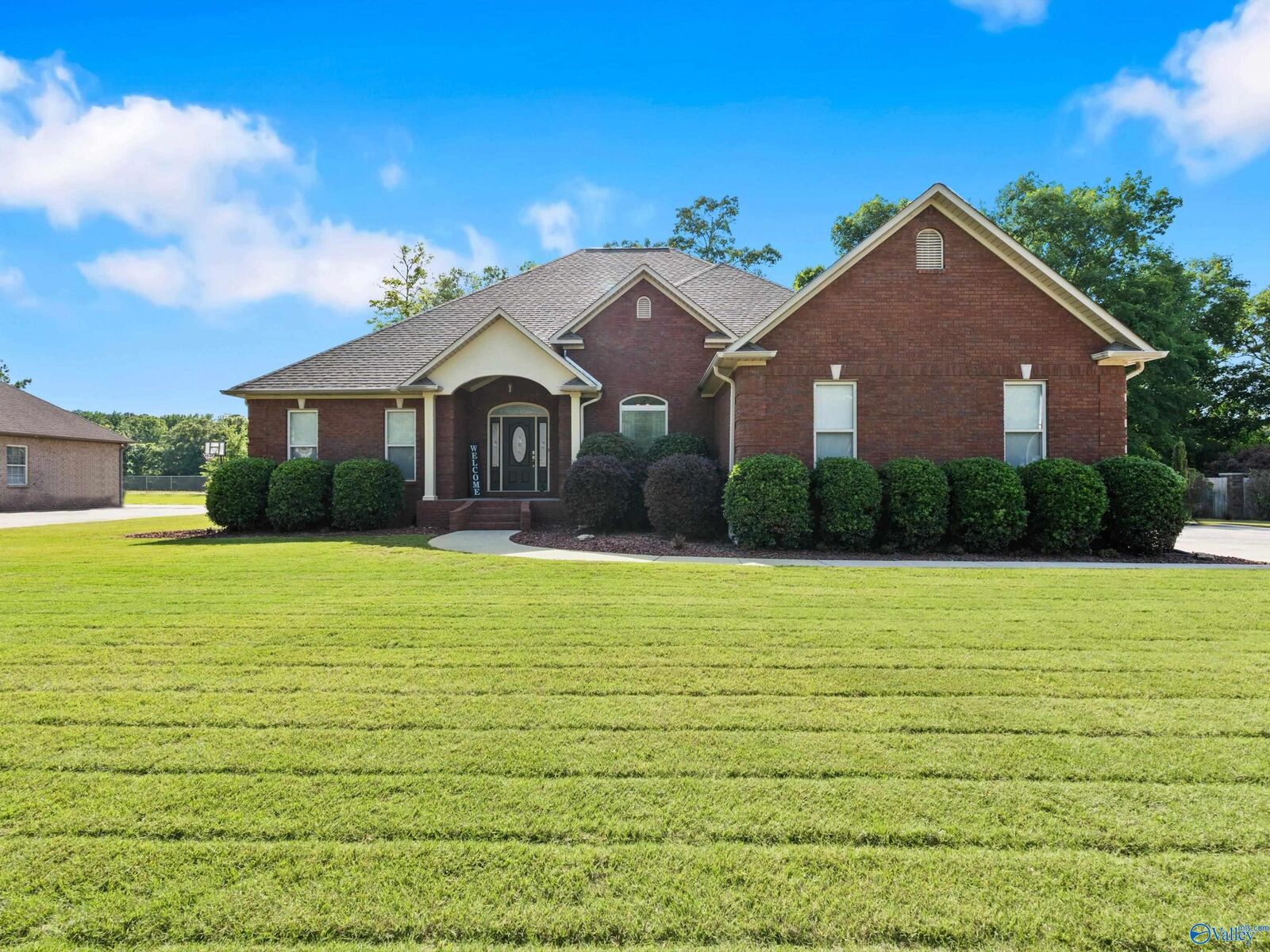 Property Photo:  3403 Southpoint Street SW  AL 35640 