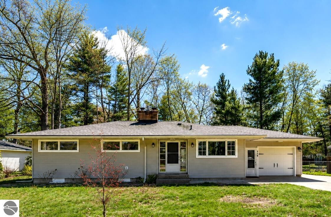 Property Photo: 519 Woodland Drive MI 49686