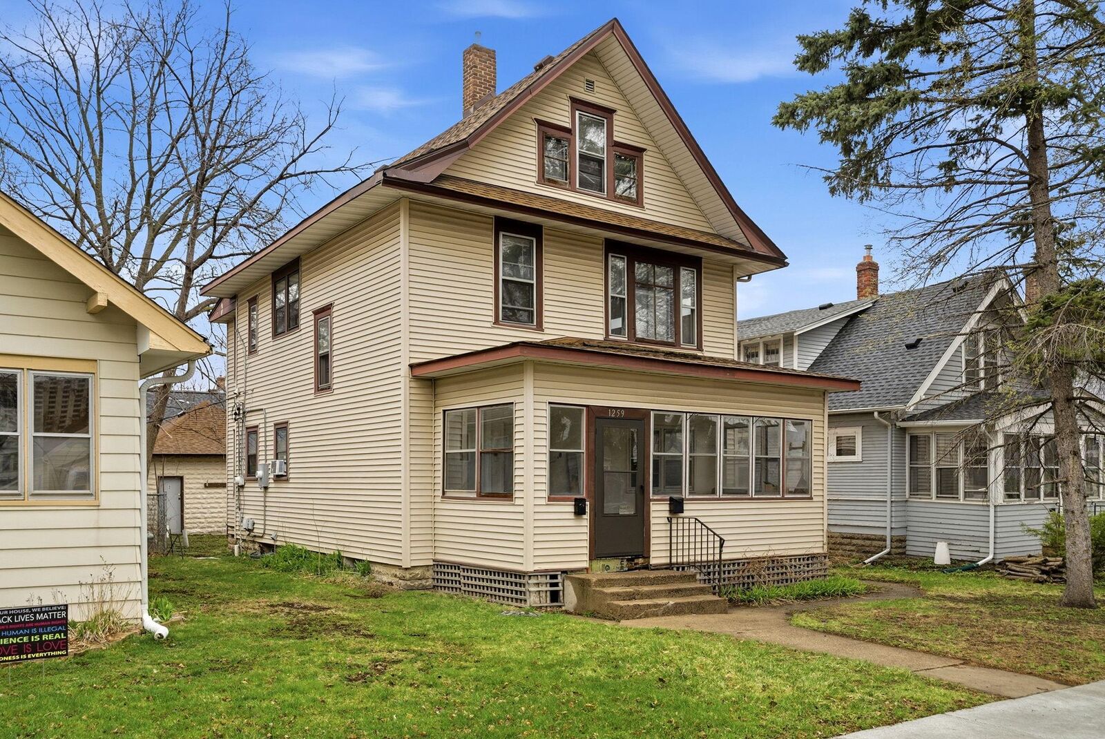 Property Photo:  1259 Charles Avenue  MN 55104 
