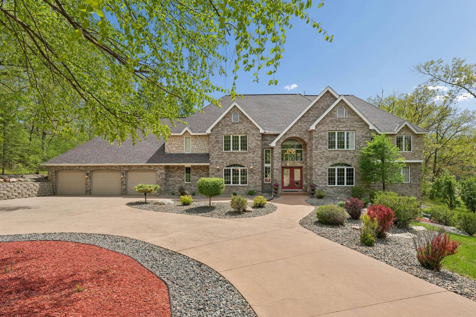 Property Photo: 18751 Knollwood Circle MN 55044