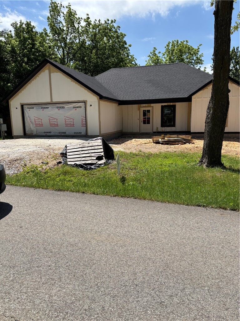 Property Photo:  308 Shady Street  AR 72744 