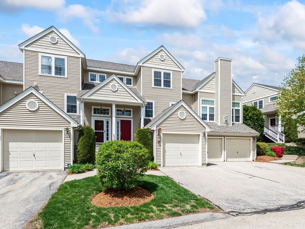 Property Photo: 102 Lordvale Blvd 102 MA 01536