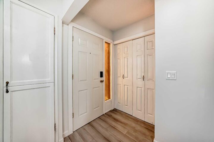 Property Photo:  6501B Huntsbay Road NW  AB T2K 5R3 