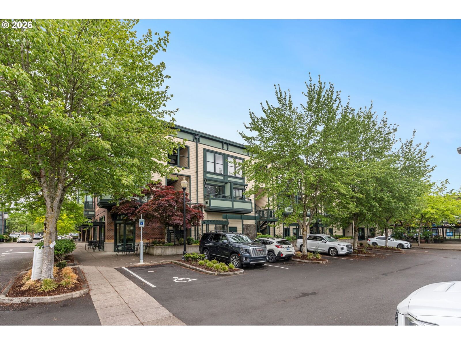 Property Photo:  1371 NE Orenco Station Pkwy 13  OR 97124 