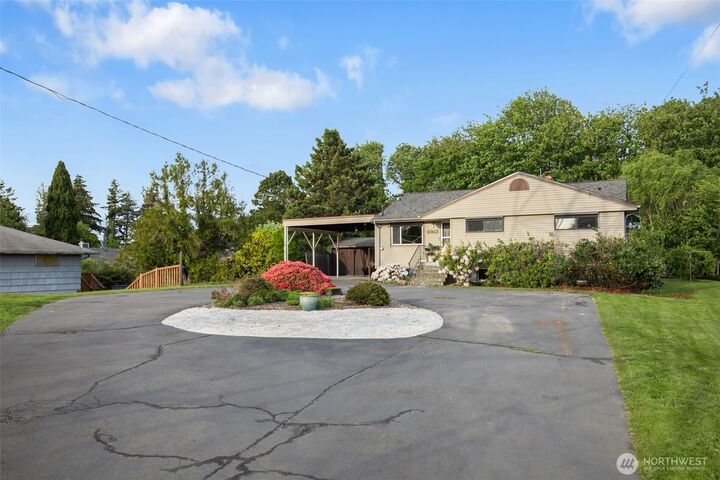 Property Photo: 9912 51st Avenue S WA 98118