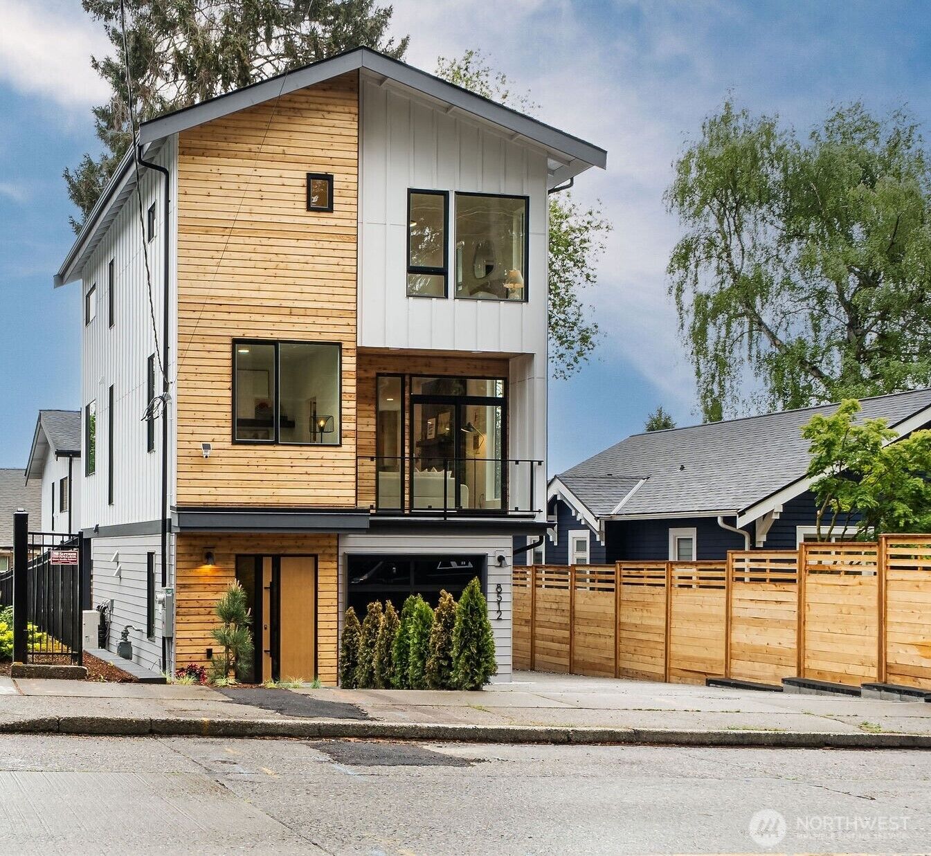 Property Photo: 8512 15th Avenue NE WA 98115